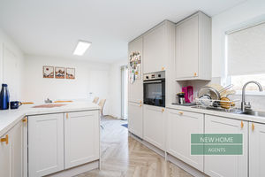 Photo 19- click for photo gallery